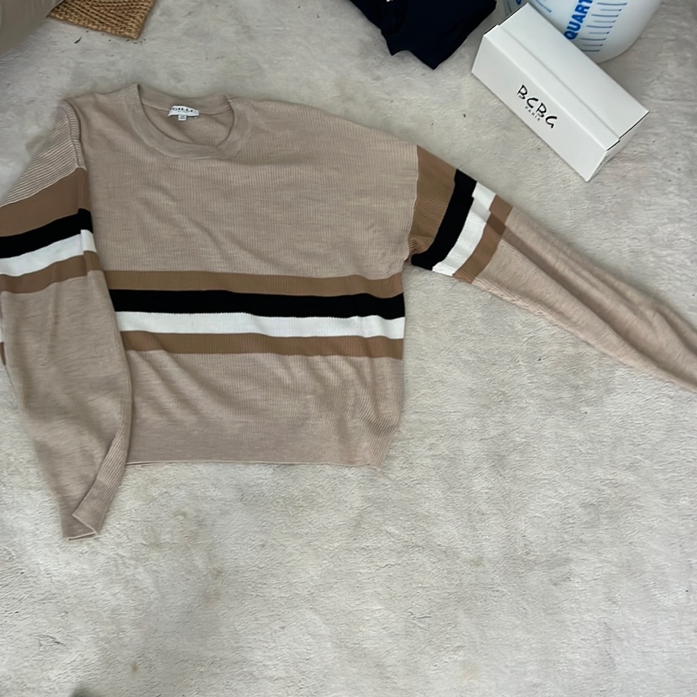 Beige stripped sweater. XXL. Gilli